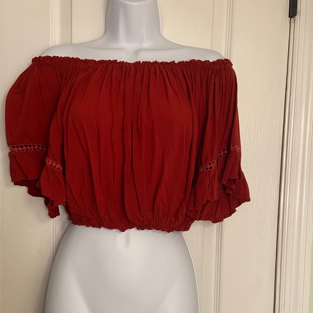 off the shoulder maroon crop top, size small, like new. Stretchy material